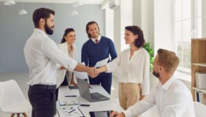 The Link Between Workplace Experience and Customer Satisfaction — Proven by Data