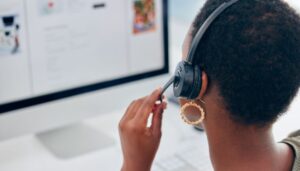 El problema no es escuchar al cliente. Es conectar lo que escuchas. (1)